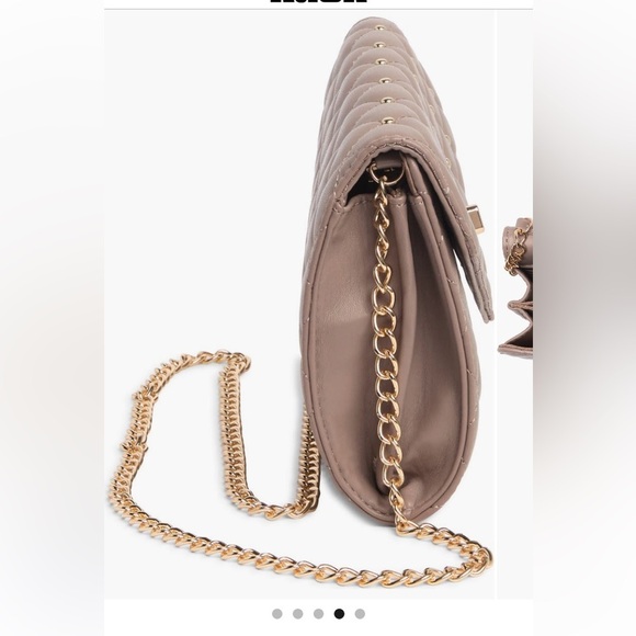 Badgley Mischka Quilted Crossbody Bag - Picture 4 of 12